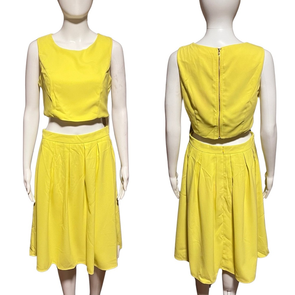 NWT Moon Two-Piece Skirt Set – Size M